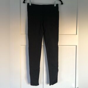 ALO Yoga Ribbed Black Leggings